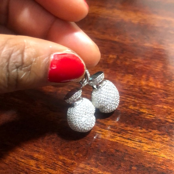 Silver boxing glove pendant
